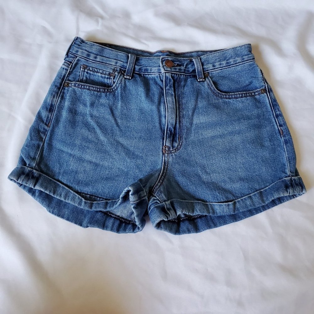 American Eagle Size 8 Mom shorts